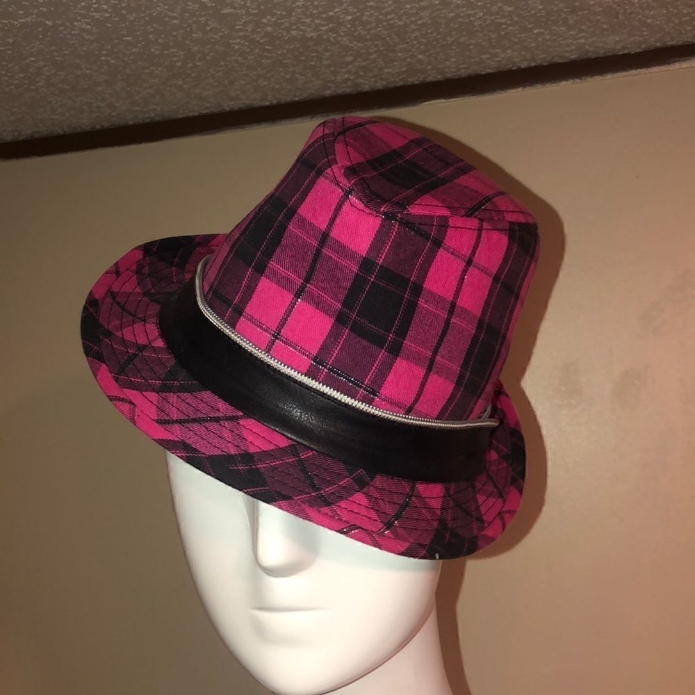 Justice Hat 